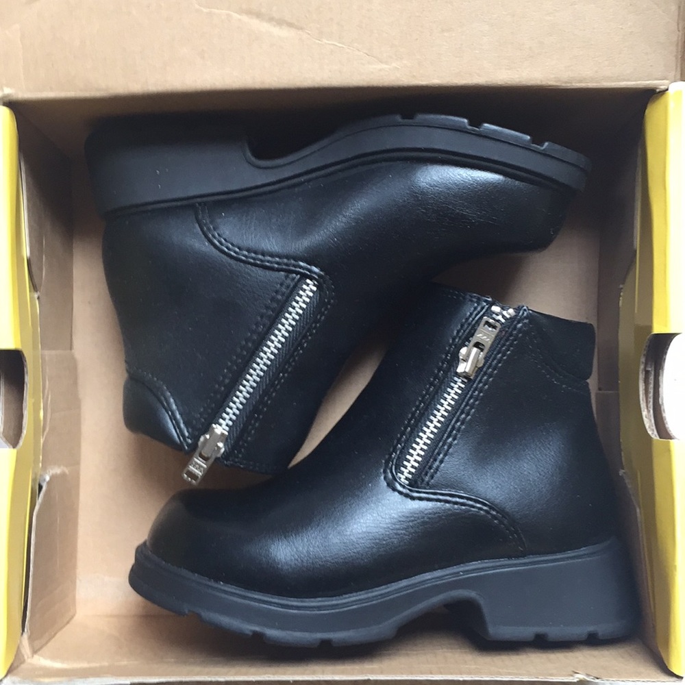 Girls Little Black Booties w/ Zip